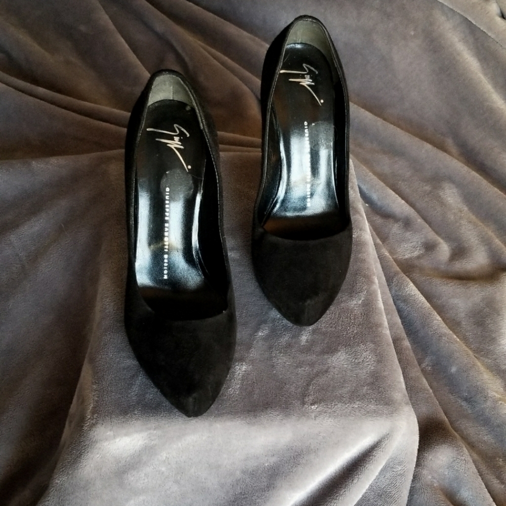 Black suede pumps